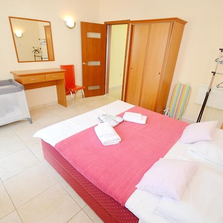 Apartments Dinko Zifra Tivat Eksteriør billede