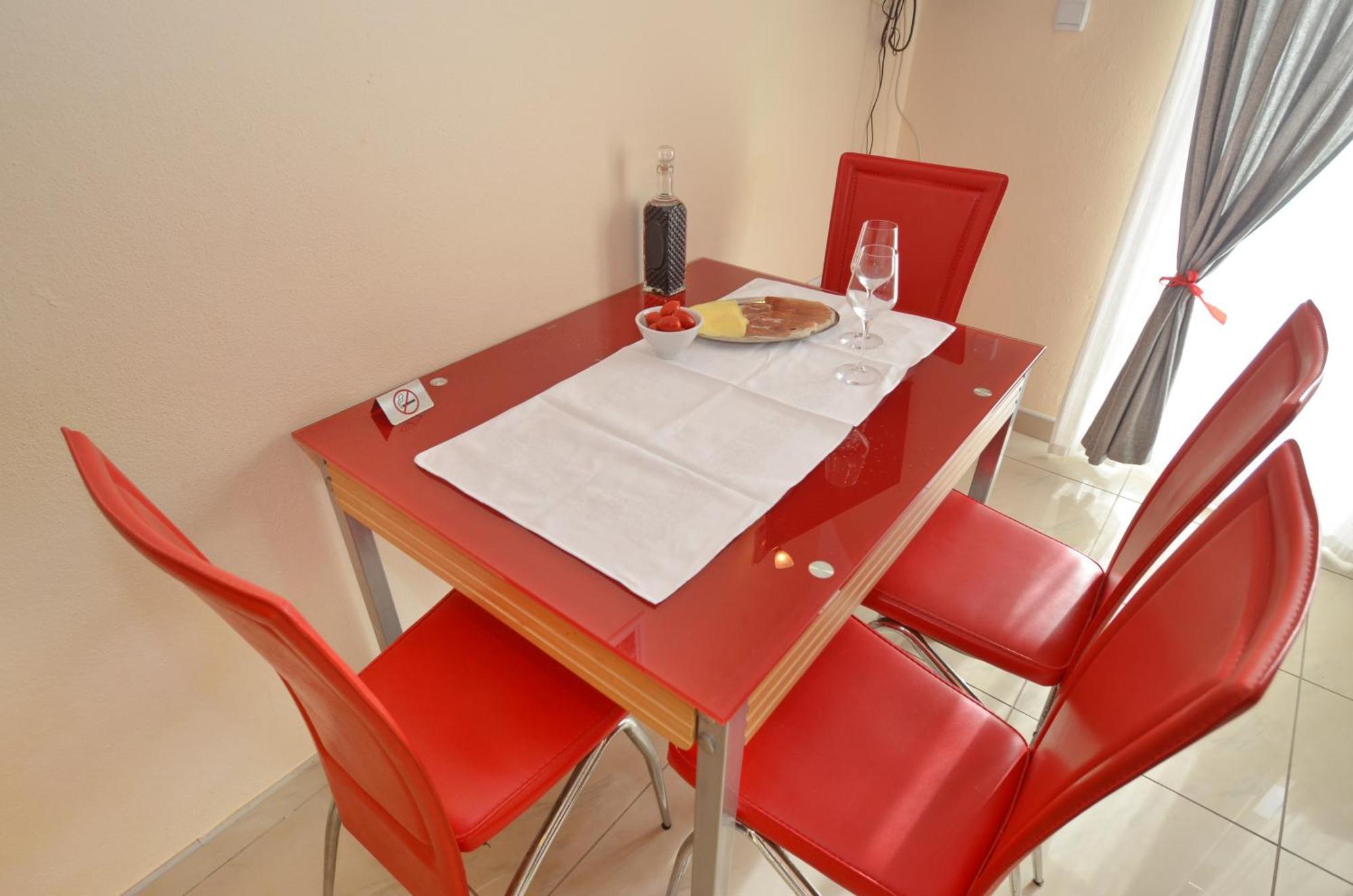 Apartments Dinko Zifra Tivat Eksteriør billede