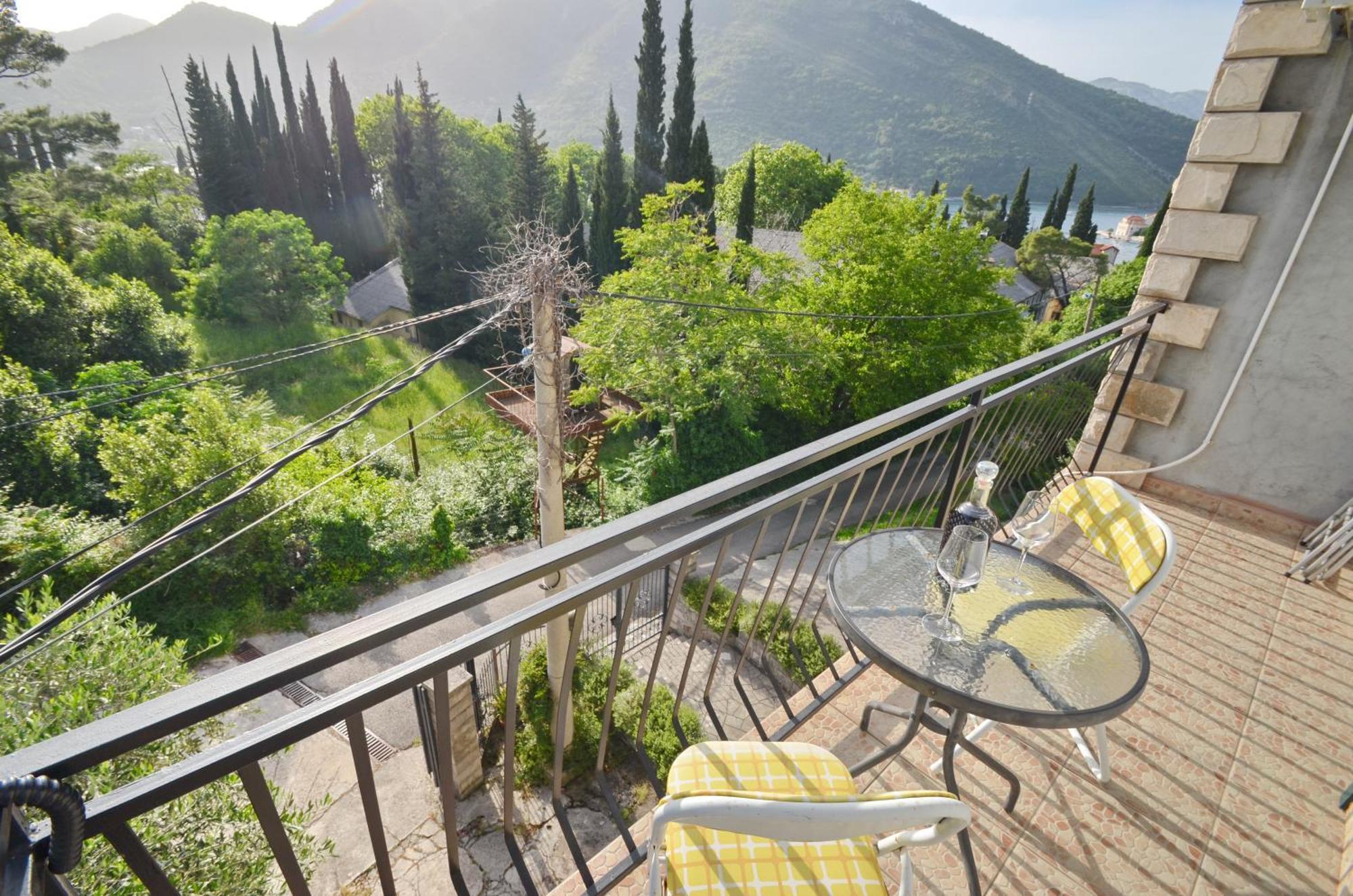 Apartments Dinko Zifra Tivat Eksteriør billede