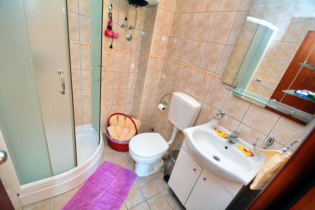 Apartments Dinko Zifra Tivat Eksteriør billede